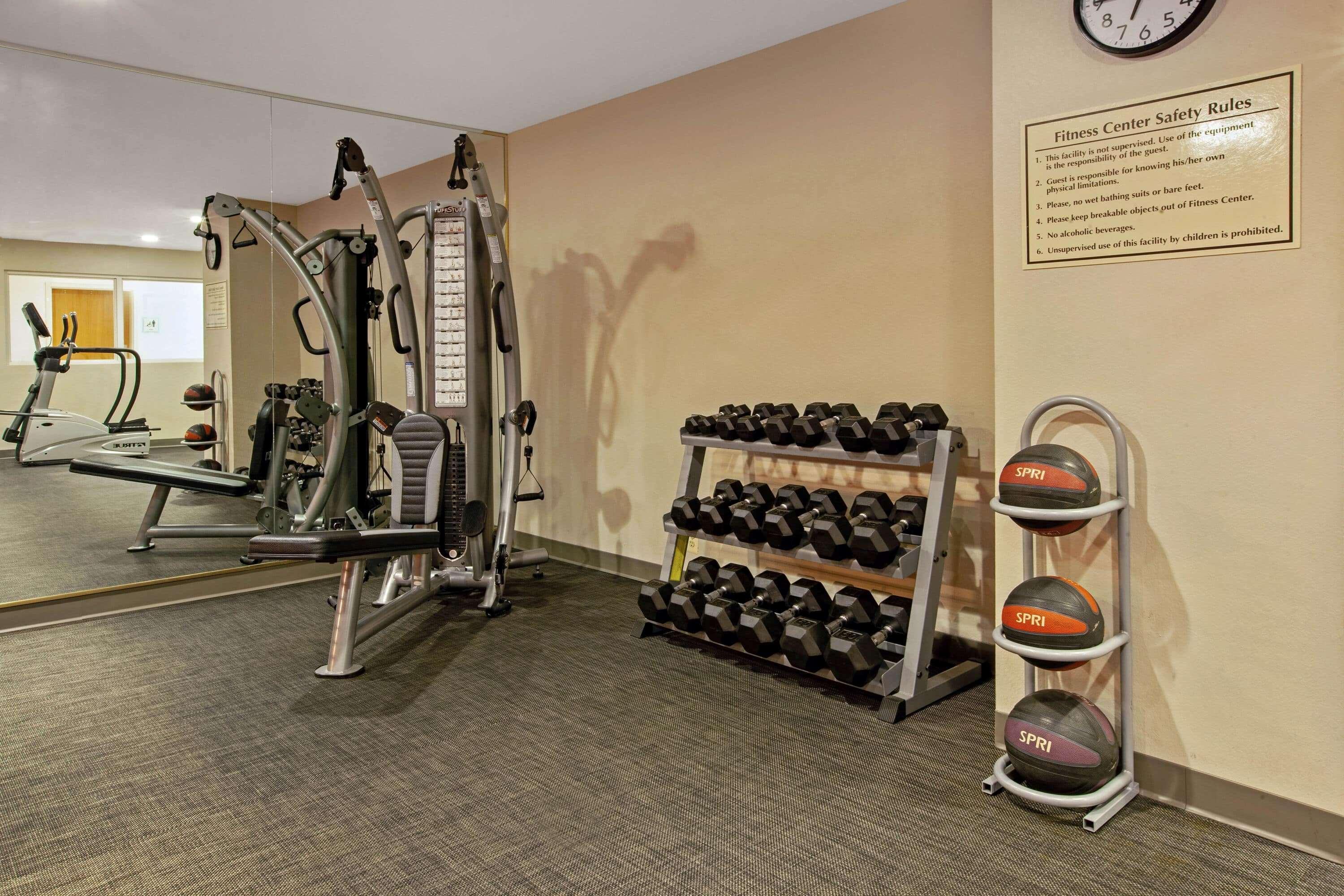La Quinta Inn & Suites By Wyndham Detroit Metro Airport Romulus Buitenkant foto