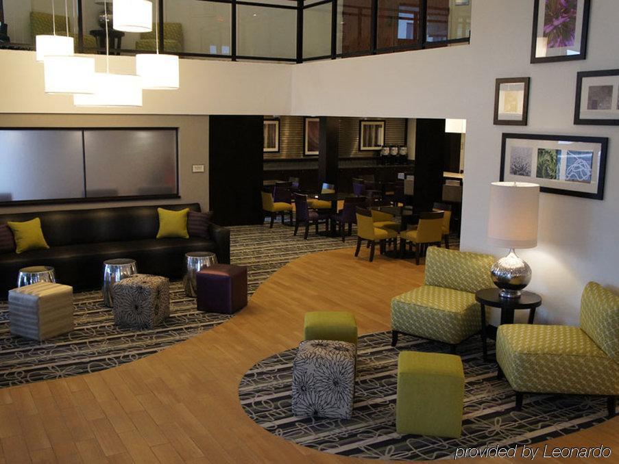 La Quinta Inn & Suites By Wyndham Detroit Metro Airport Romulus Buitenkant foto